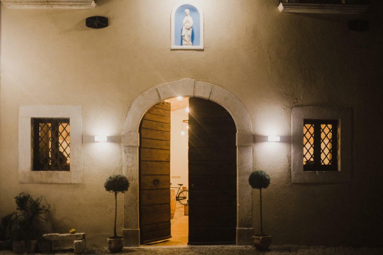 Dimora Dell'Arte Hotel Navelli Luaran gambar